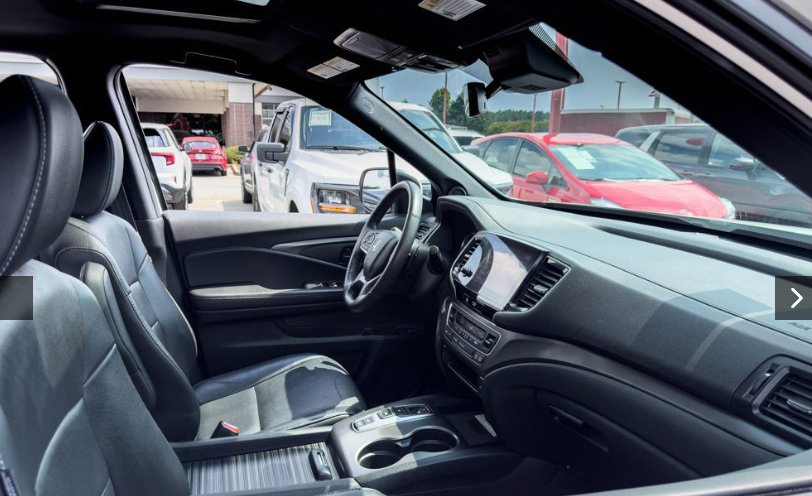 Used 2023 Honda Passport EX-L image 6