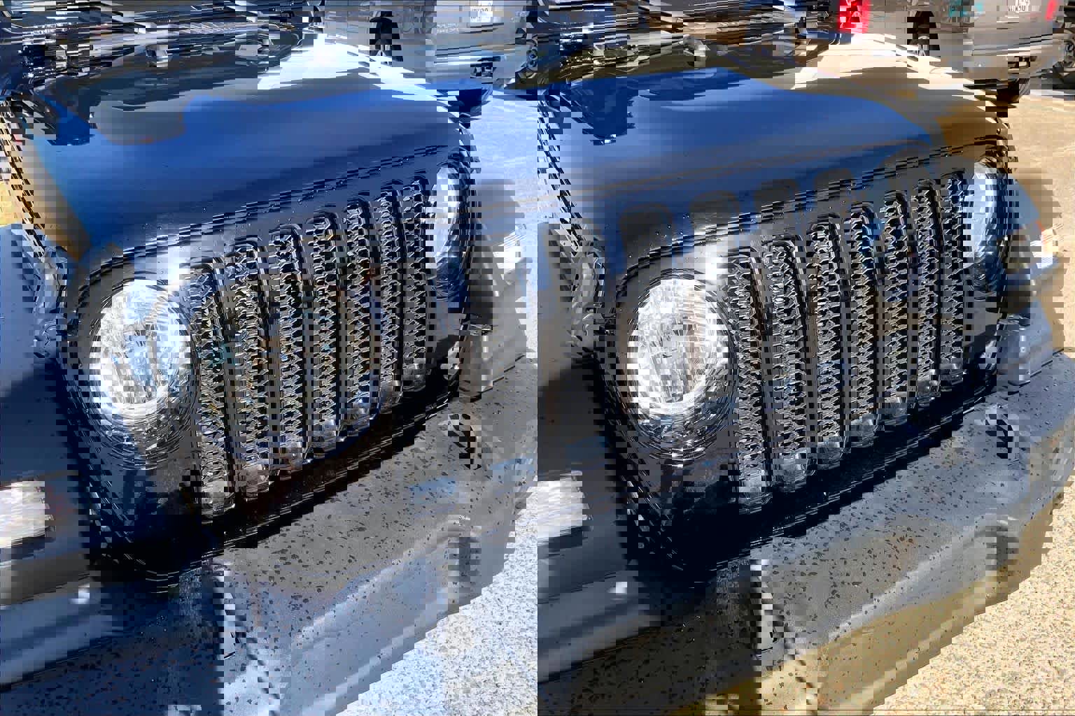 Used 2023 Jeep Wrangler Unlimited Sport image 30