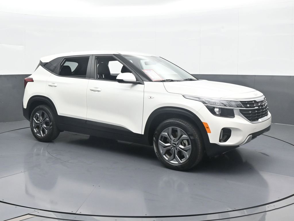Used 2024 Kia Seltos LX image 8