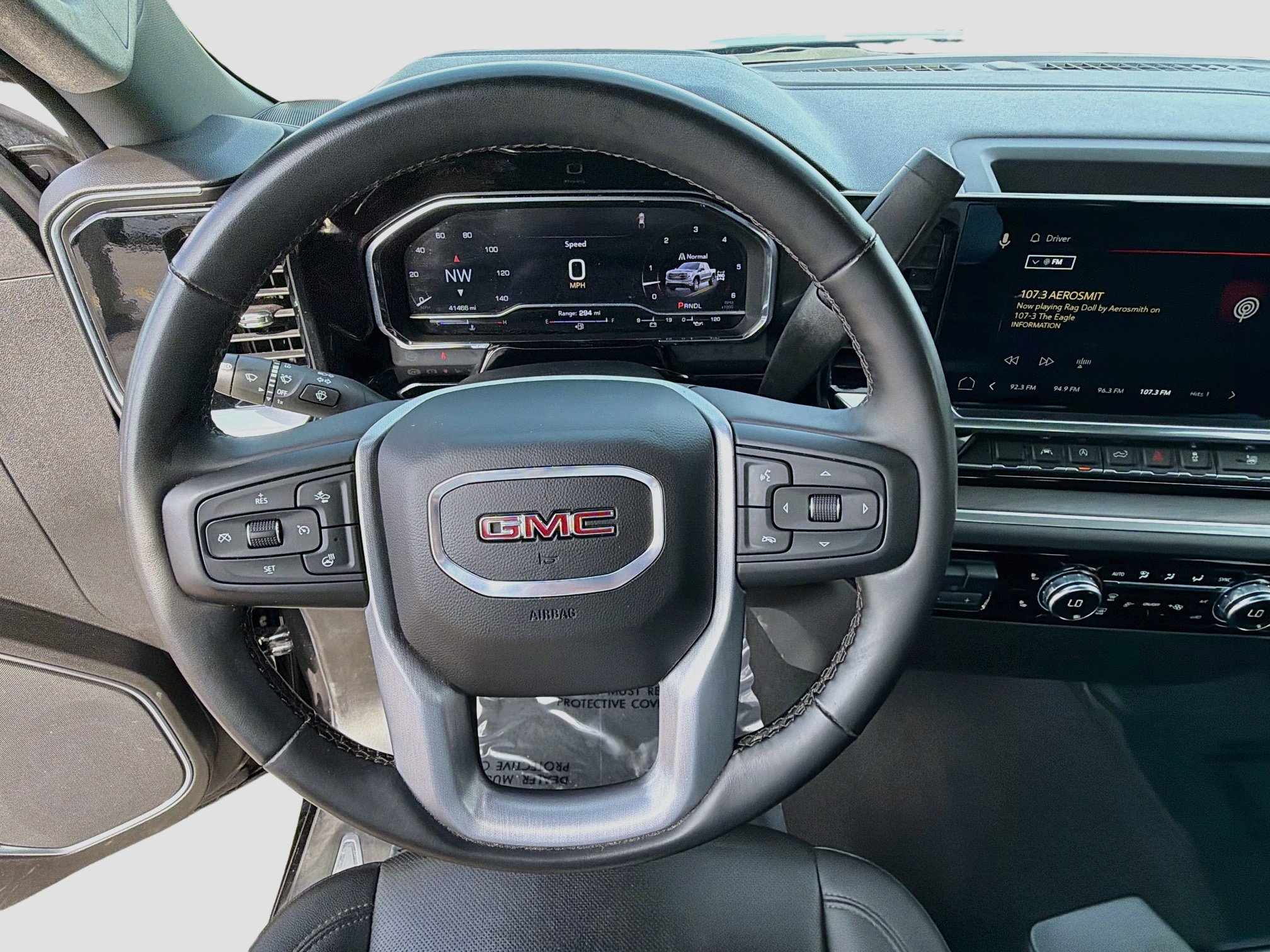 Used 2025 GMC Sierra 1500 SLT AWD/4WD image 37