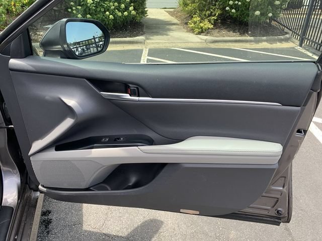 Certified 2020 Toyota Camry XLE w/ Sunroof Package FWD image 13