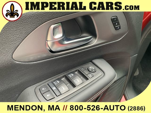 New 2026 Chrysler Pacifica Select FWD image 18