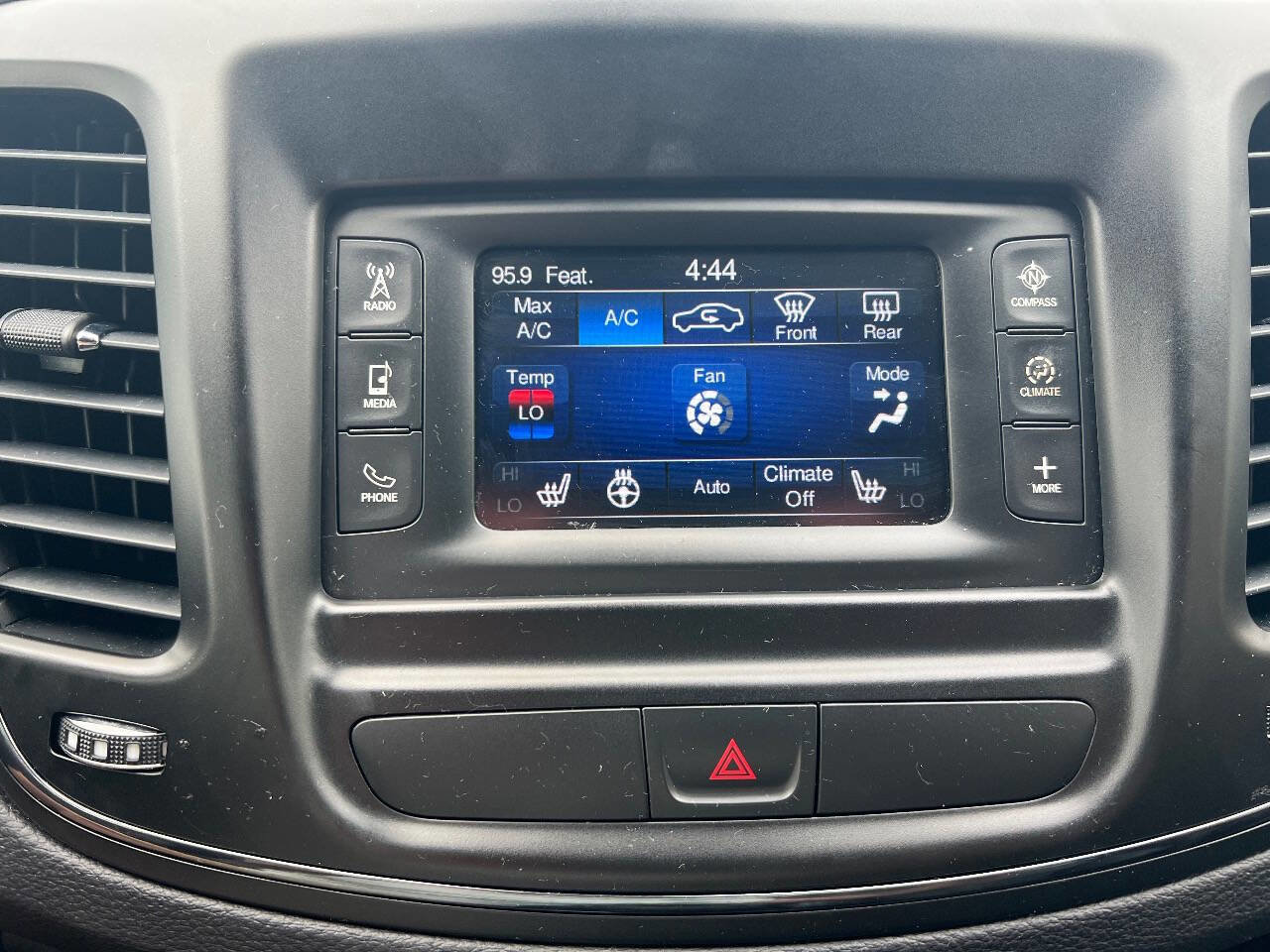 Used 2015 Chrysler 200 S w/ Comfort Group image 11