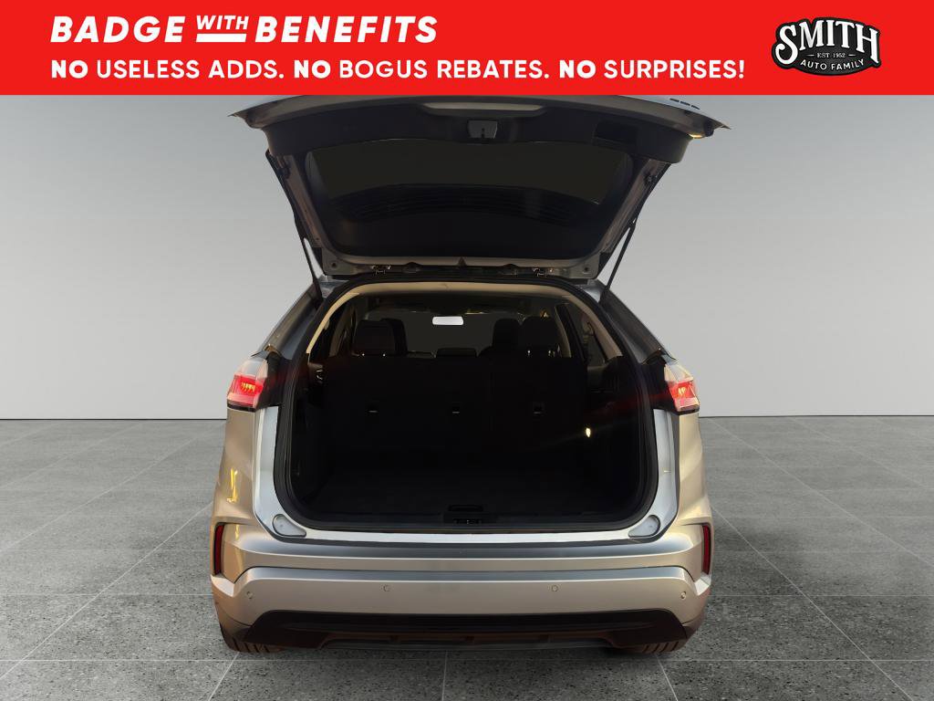 Certified 2023 Ford Edge SE w/ Black Appearance Package image 7