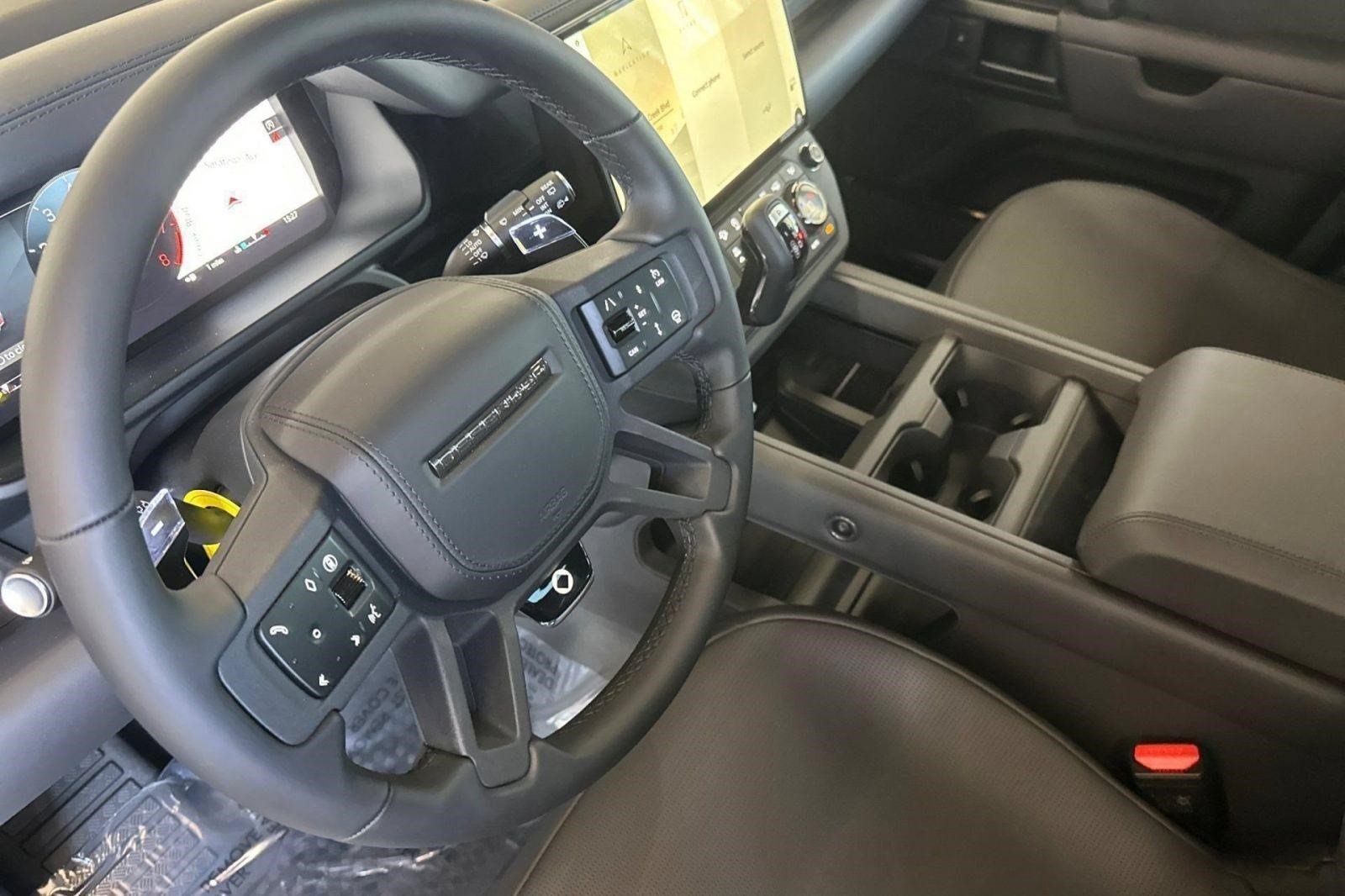 New 2026 Land Rover Defender 110 OCTA AWD/4WD image 4