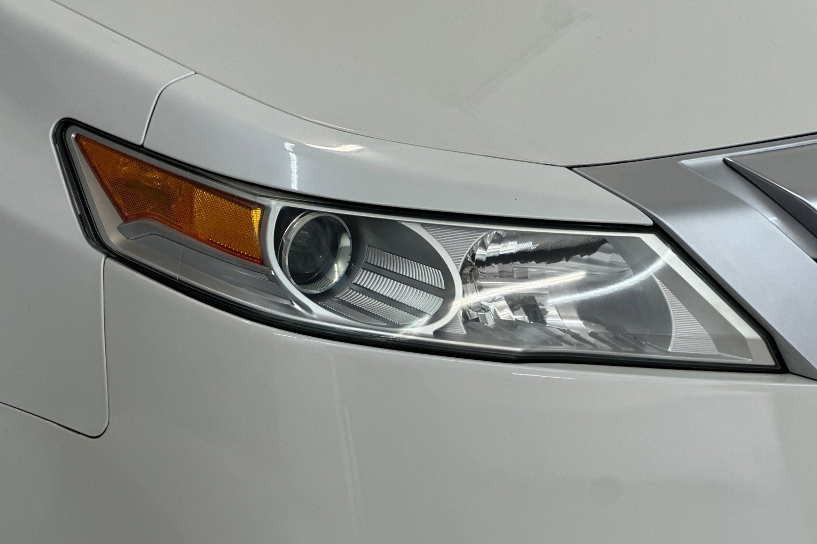 Used 2009 Acura TL w/ Technology Package FWD image 10