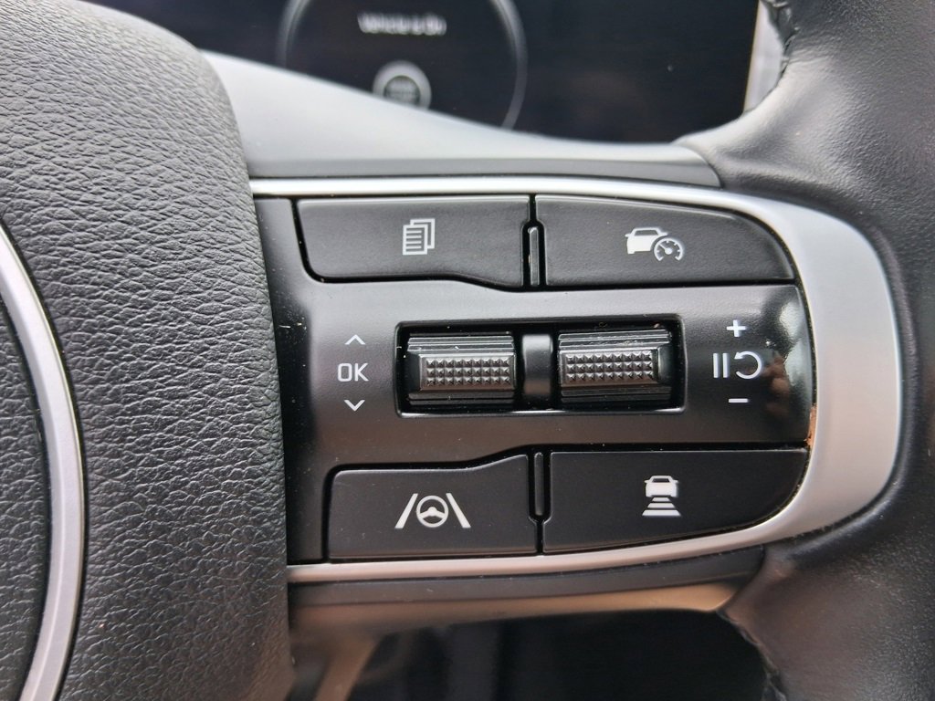 Used 2023 Kia Sportage SX image 23