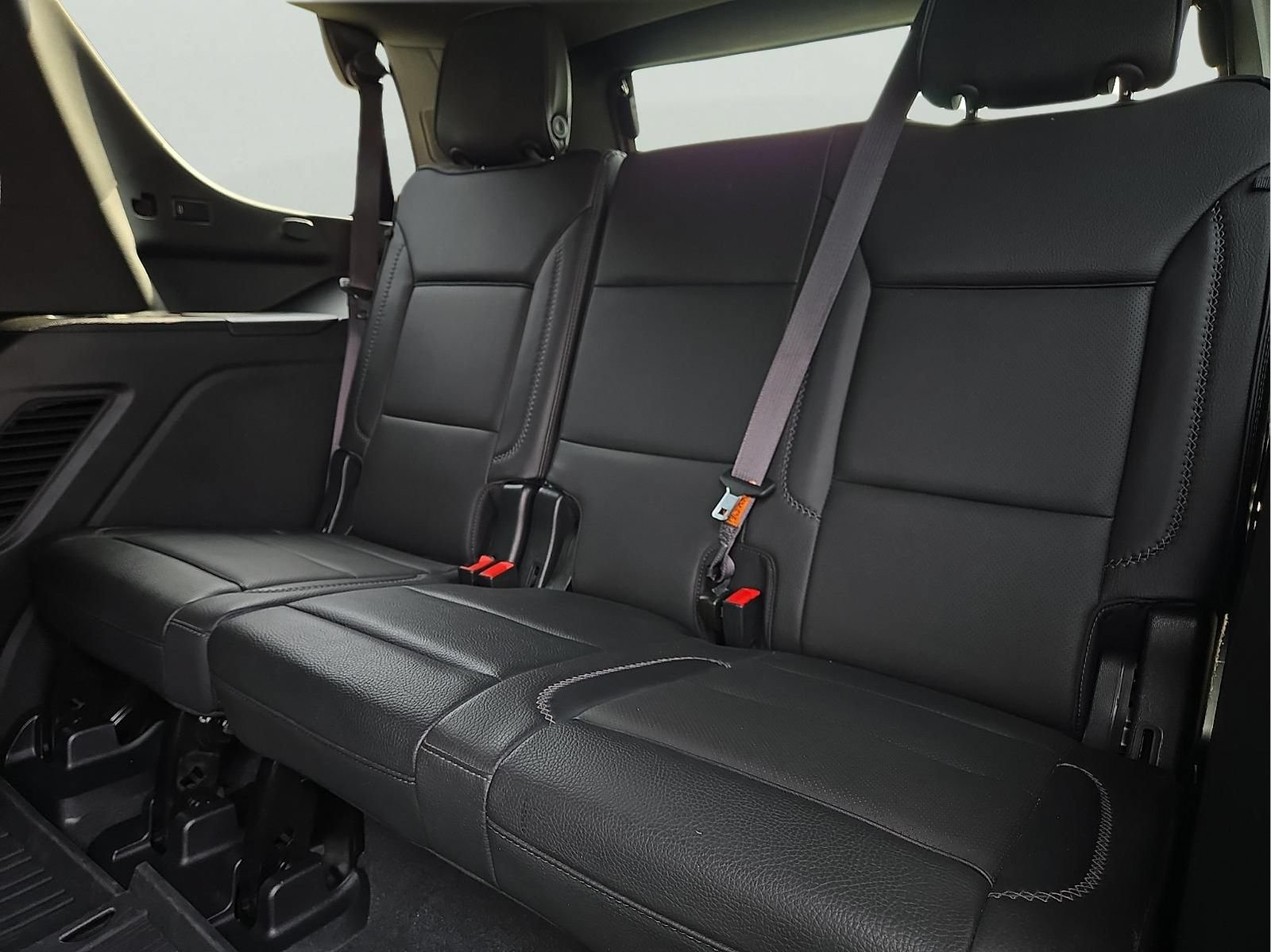 Used 2023 GMC Yukon Denali AWD/4WD image 10