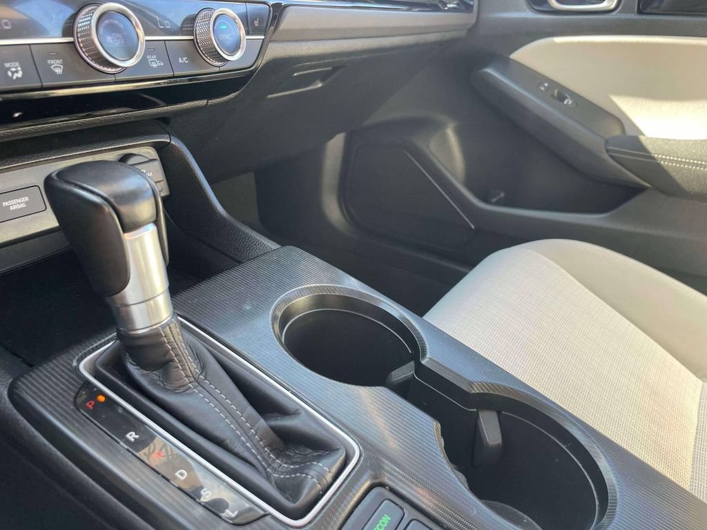 Certified 2024 Honda Civic EX image 31