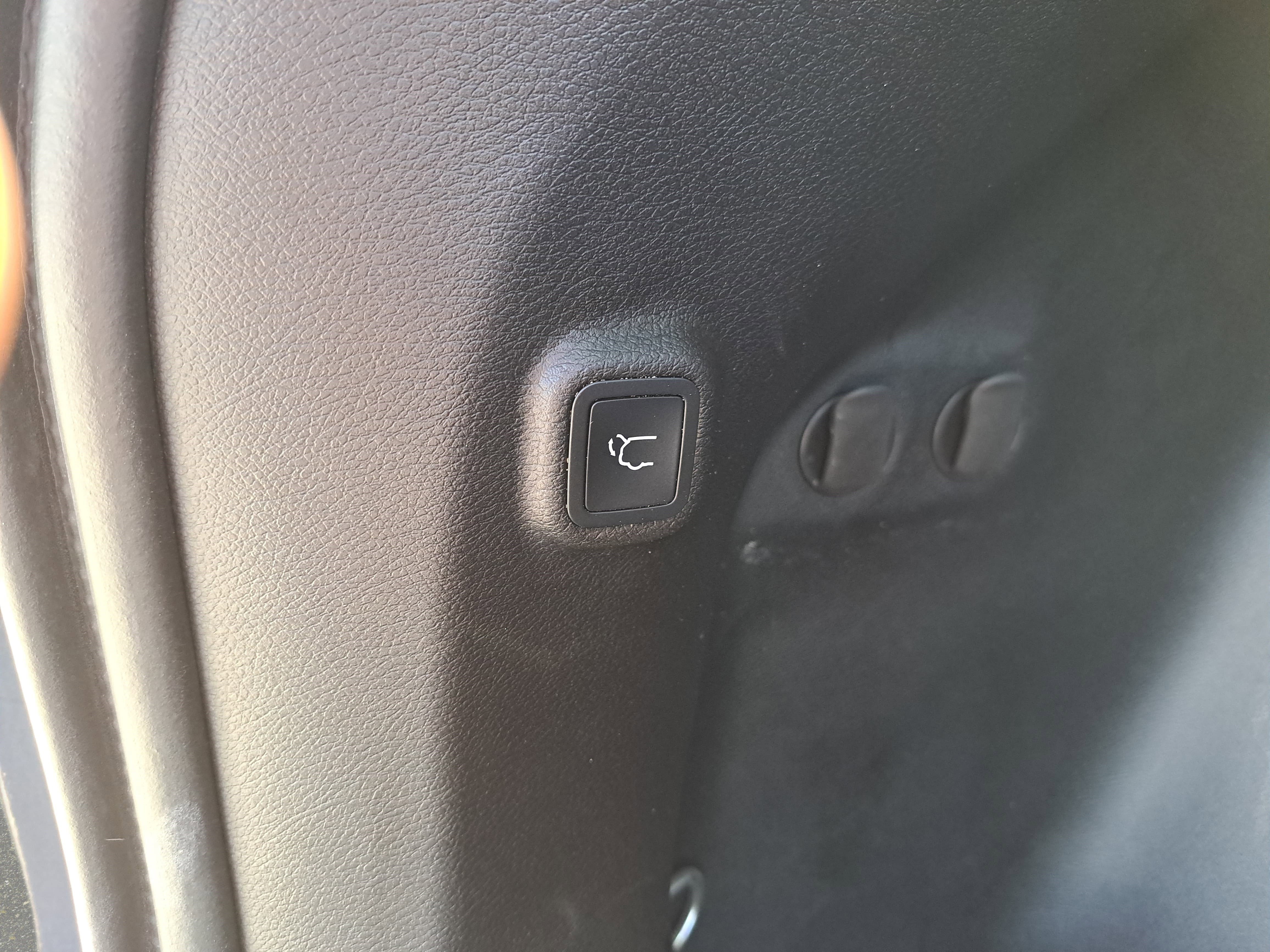 Used 2022 Jeep Cherokee Latitude Lux w/ Sun & Sound Group FWD image 13