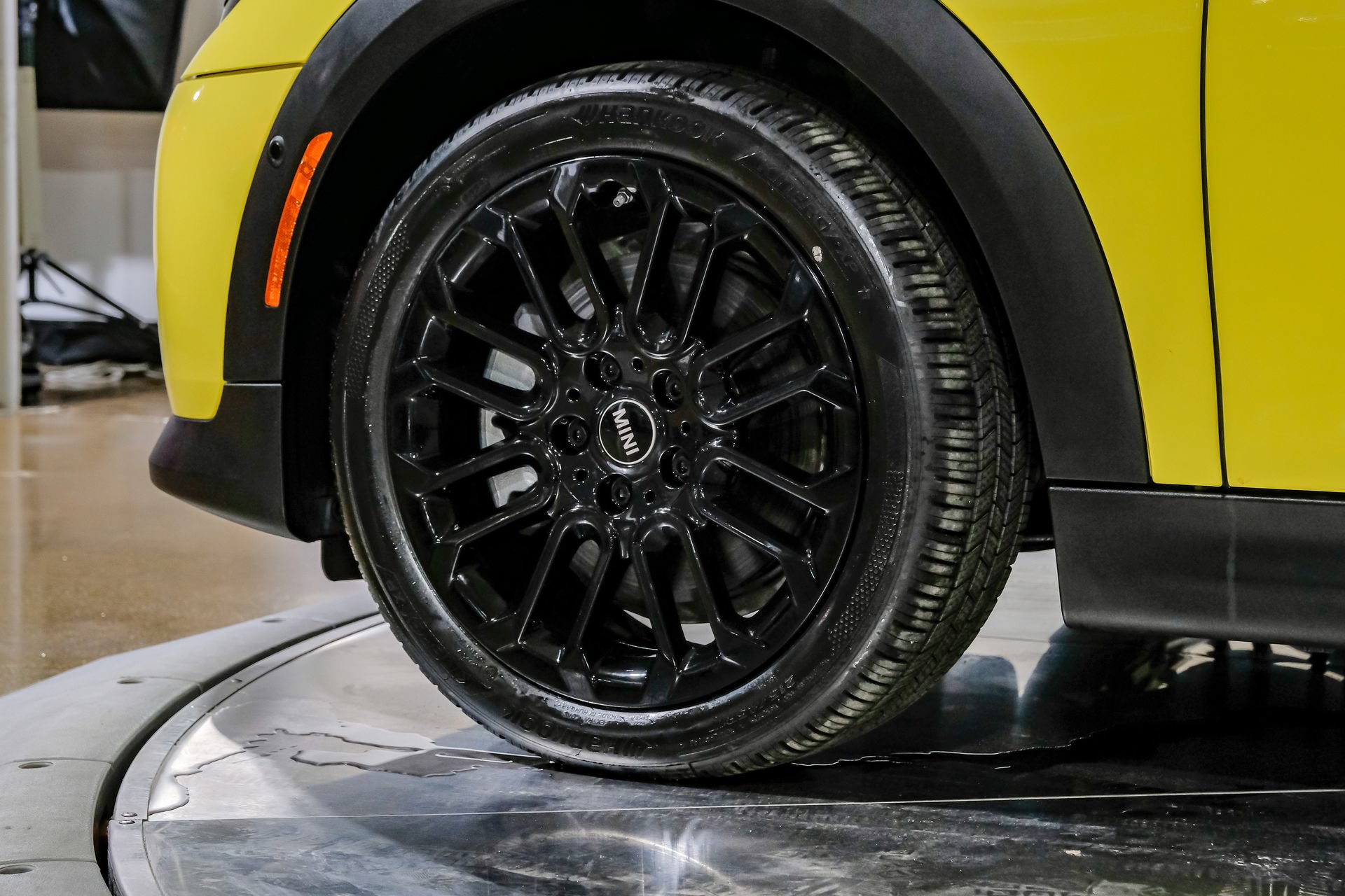 Used 2025 MINI Cooper S FWD image 46