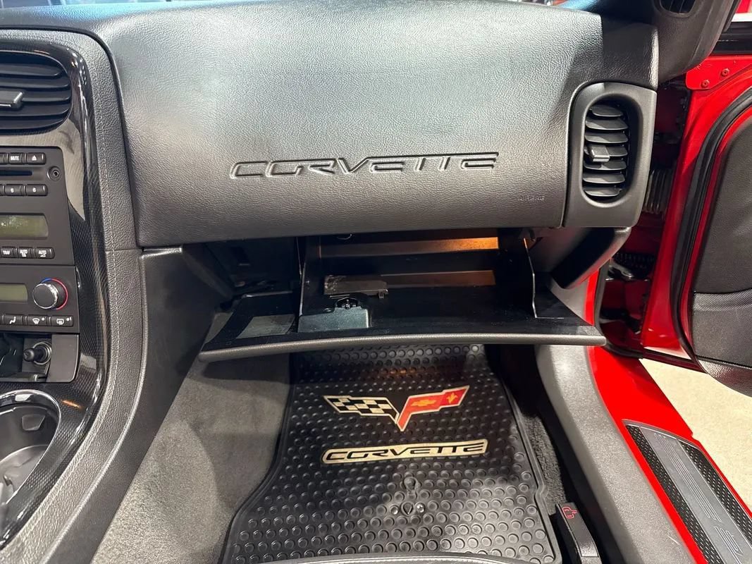 Used 2008 Chevrolet Corvette Coupe w/ Preferred Equipment Group RWD image 82