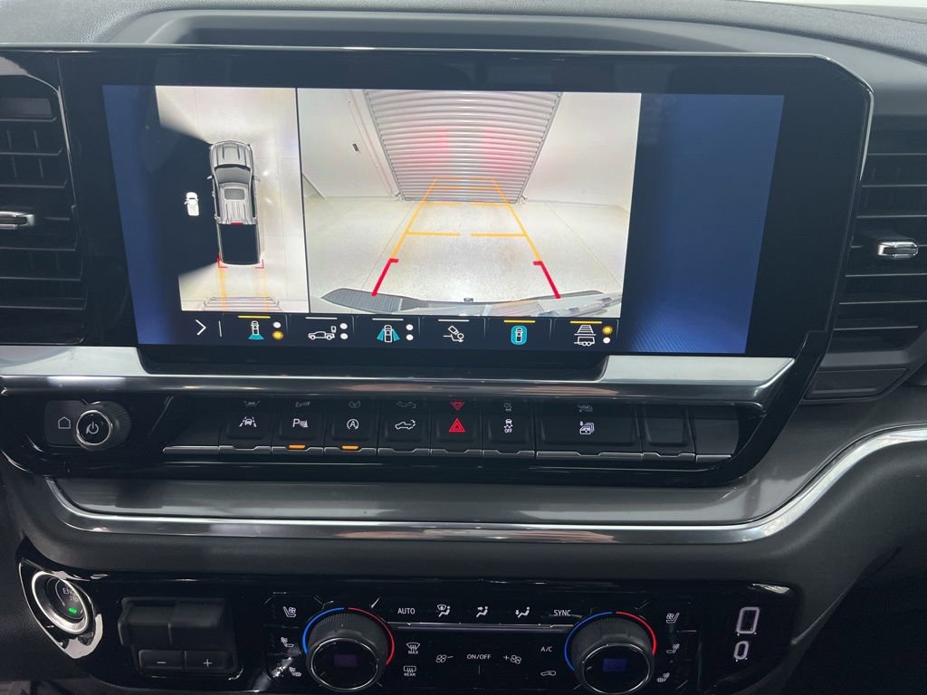 Used 2023 Chevrolet Silverado 1500 High Country w/ High Country Premium Package image 13