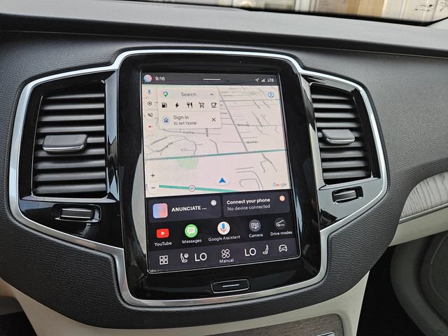 Certified 2023 Volvo XC90 T8 Plus AWD/4WD image 33
