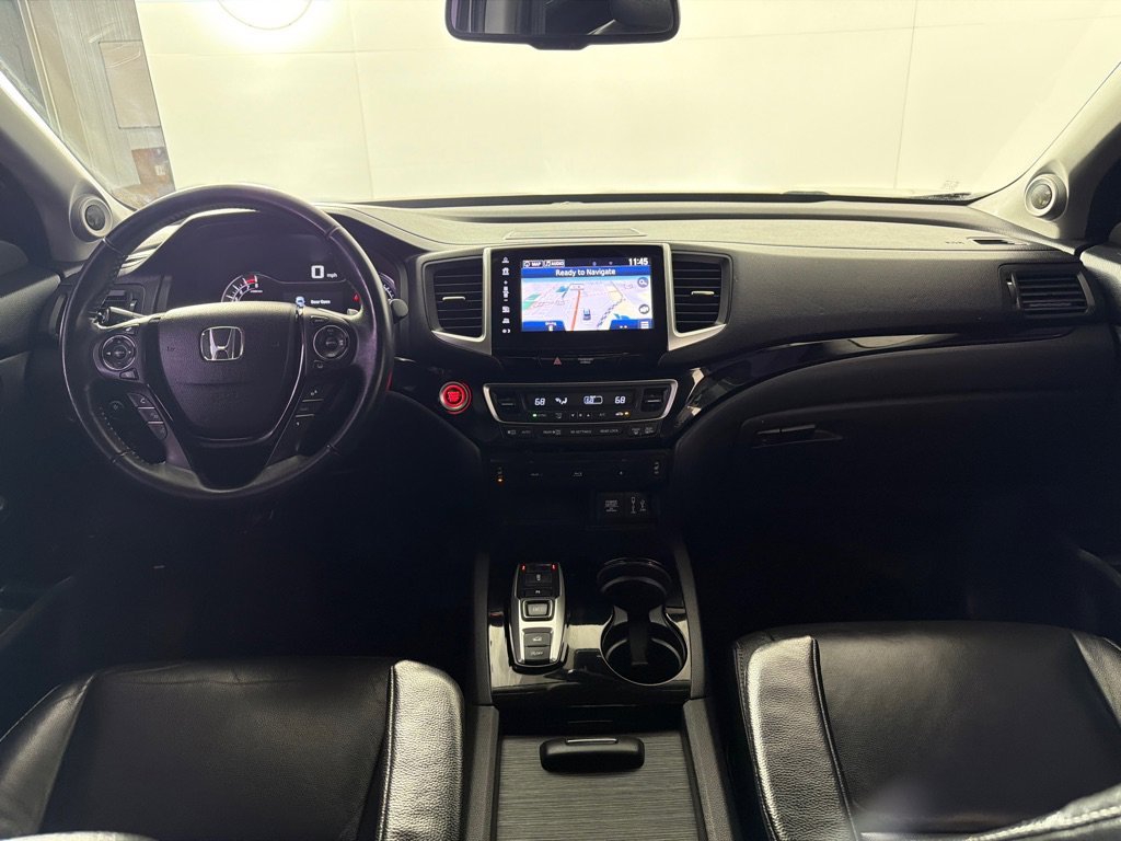 Used 2018 Honda Pilot Touring image 29