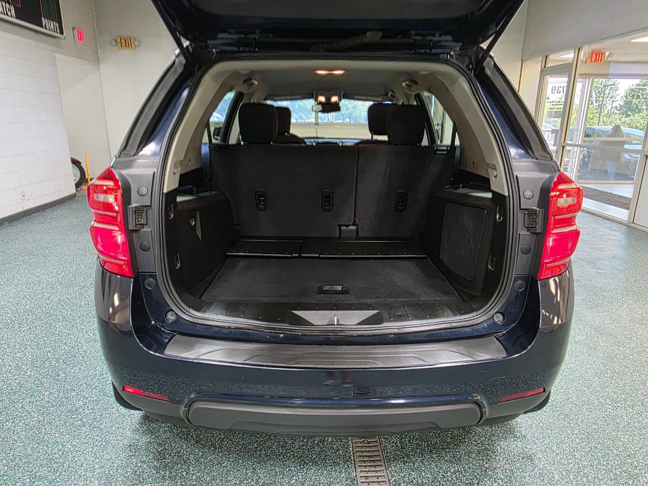 Used 2016 Chevrolet Equinox LS AWD/4WD image 21