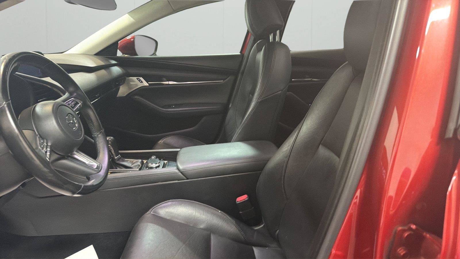 Used 2021 MAZDA MAZDA3 s FWD image 10