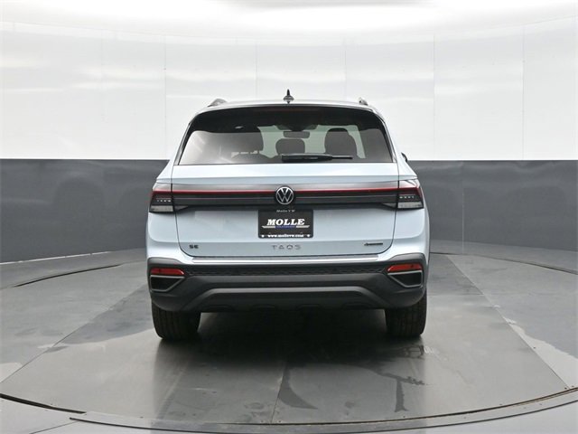 New 2026 Volkswagen Taos SE image 6
