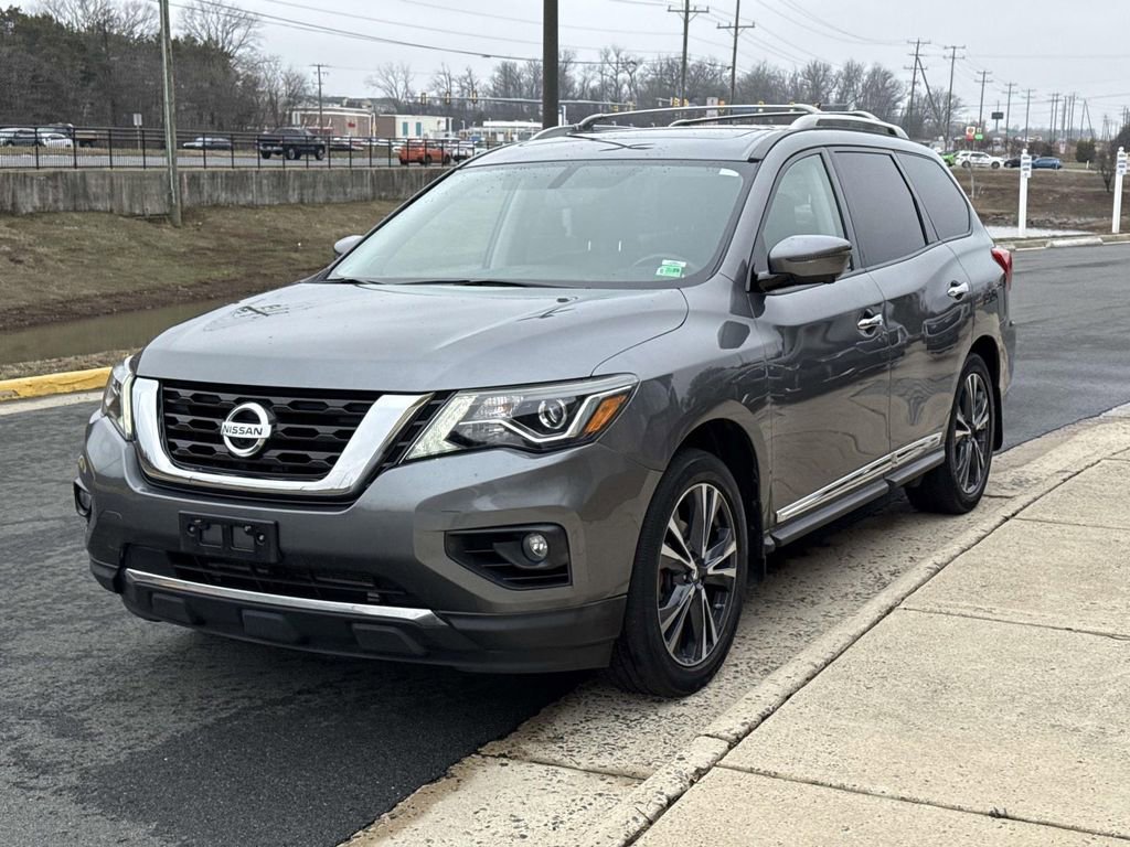 Used 2018 Nissan Pathfinder Platinum AWD/4WD image 7