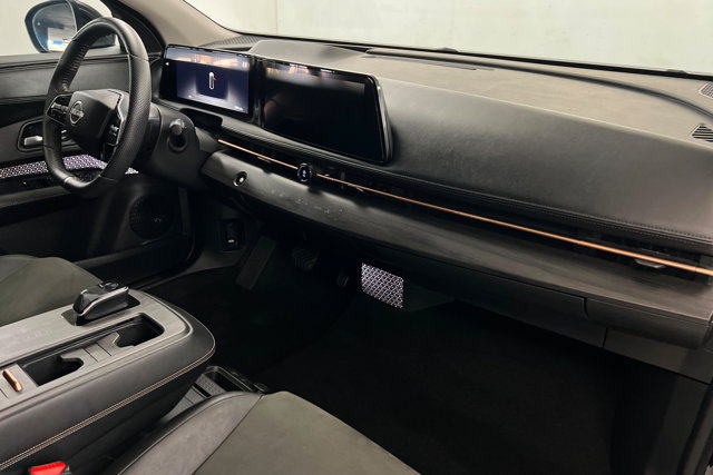 Certified 2024 Nissan Ariya AWD image 25