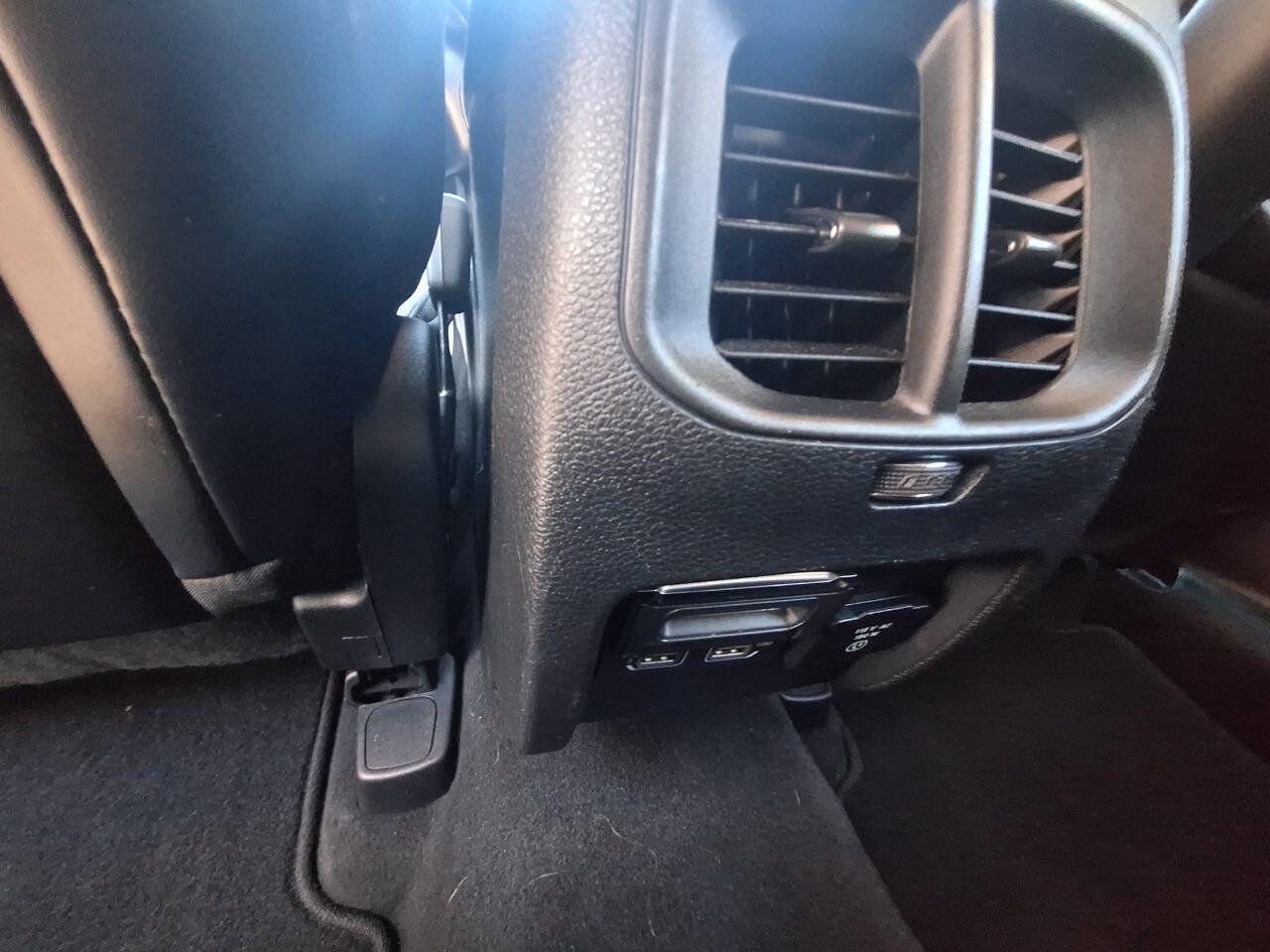 Used 2019 Jeep Cherokee Limited image 20