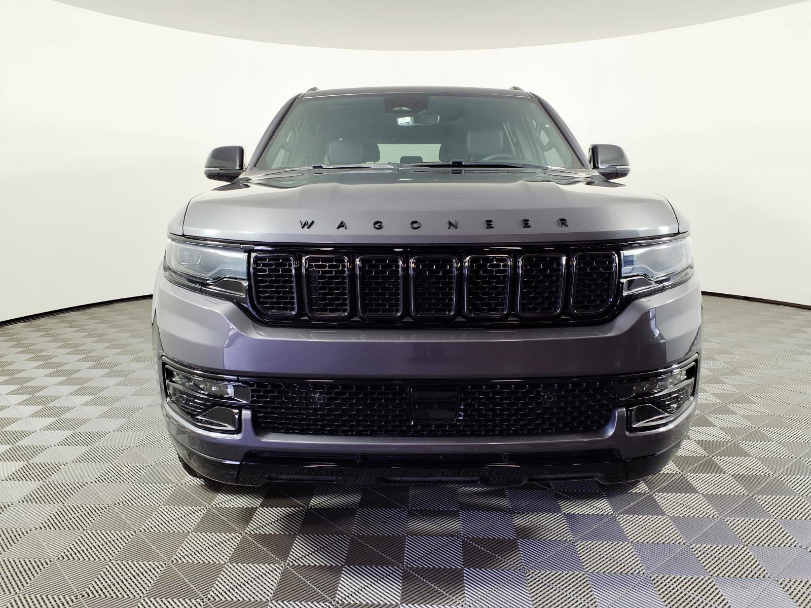 Used 2023 Jeep Wagoneer Series II AWD/4WD image 2