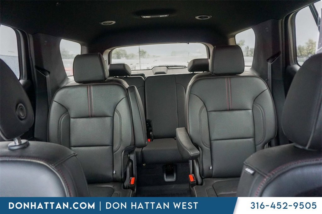 Used 2023 Chevrolet Traverse RS w/ LPO, Floor Liner Package image 23