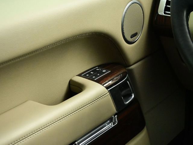 Used 2017 Land Rover Range Rover Supercharged image 42