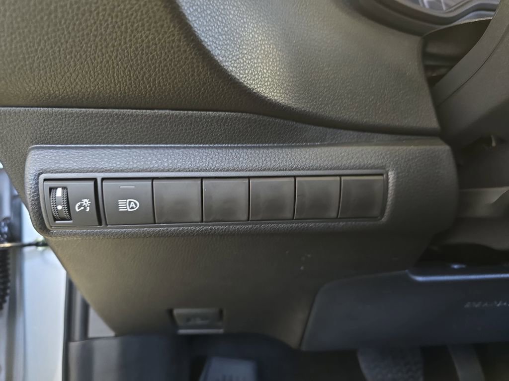 Used 2026 Toyota Corolla LE FWD image 26