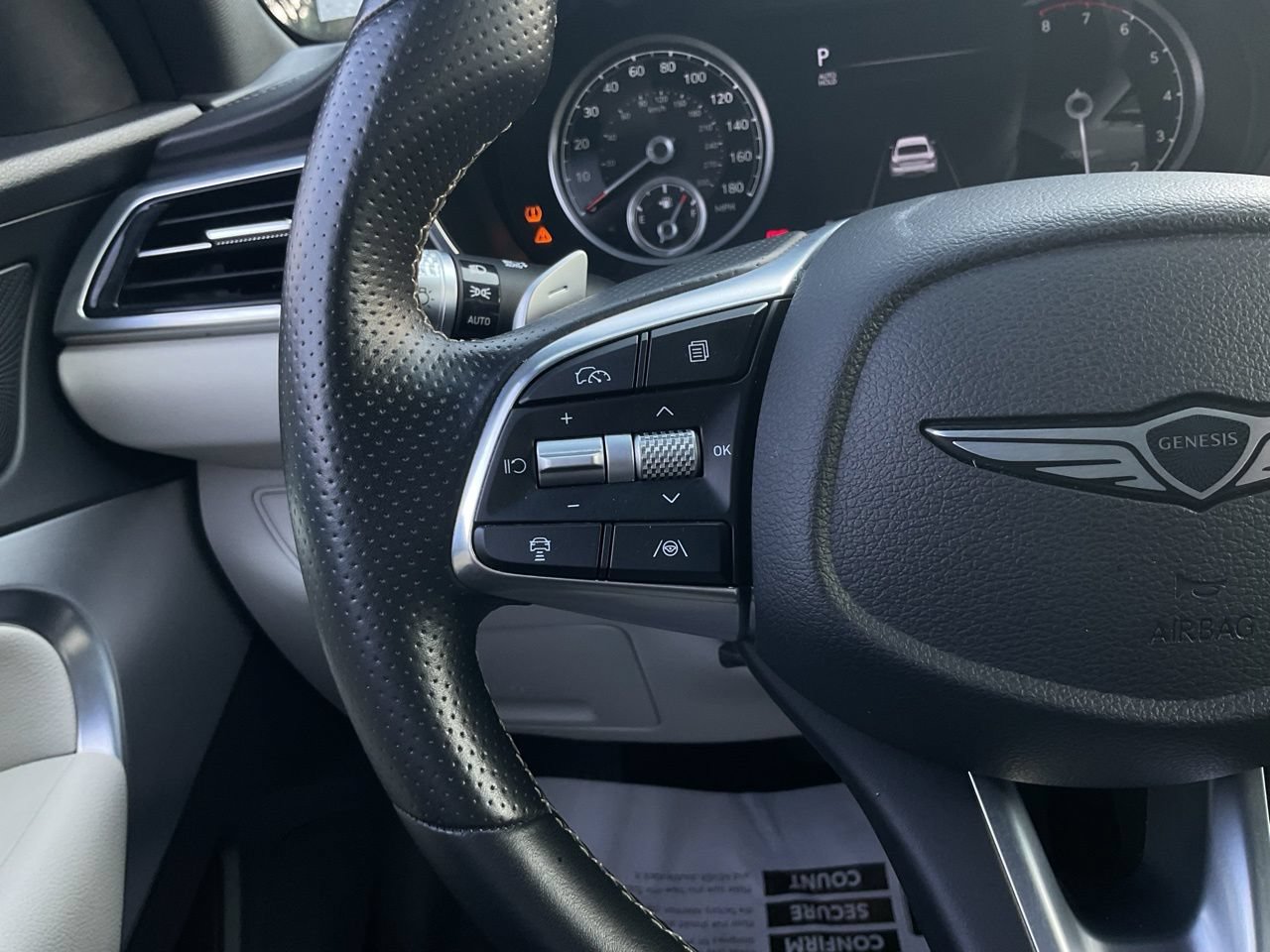 Used 2025 Genesis G70 2.5T RWD image 33