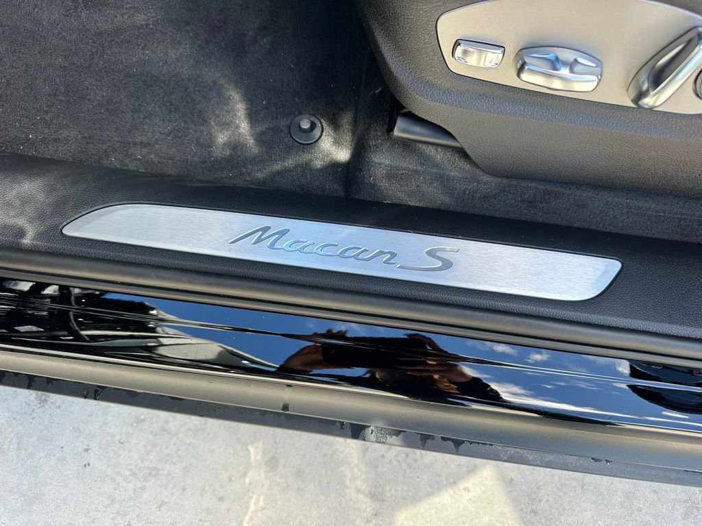 Certified 2026 Porsche Macan S AWD/4WD image 24