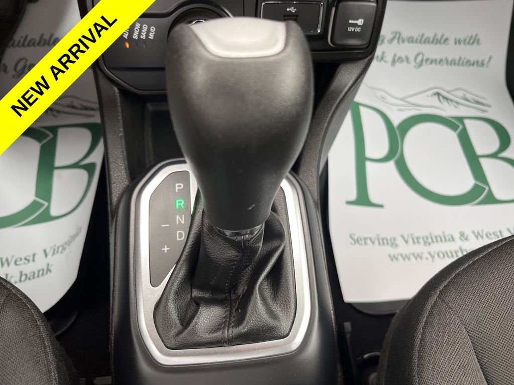 Used 2021 Jeep Renegade Sport image 23