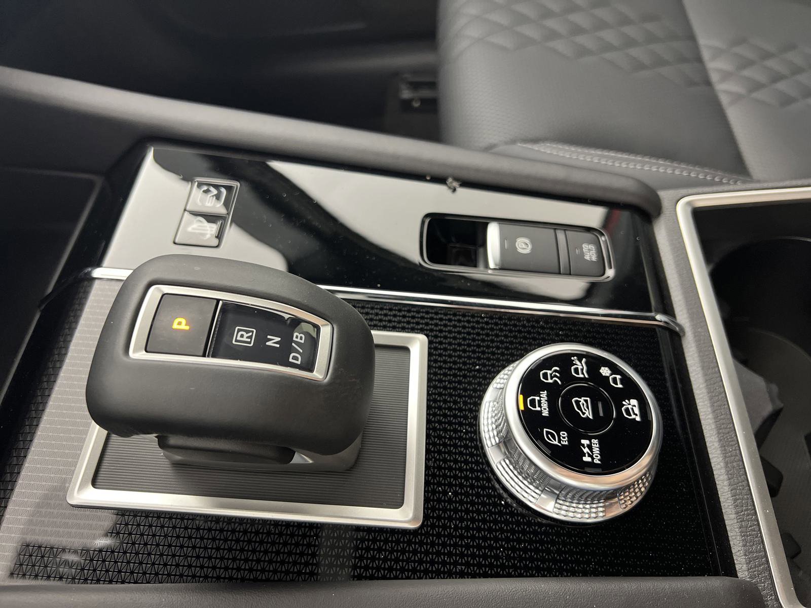 New 2025 Mitsubishi Outlander SEL Black Edition image 24