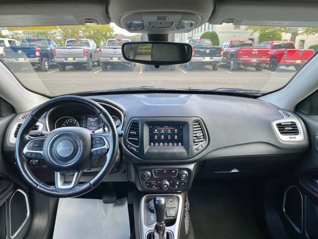 Certified 2020 Jeep Compass Latitude w/ Cold Weather Group image 32