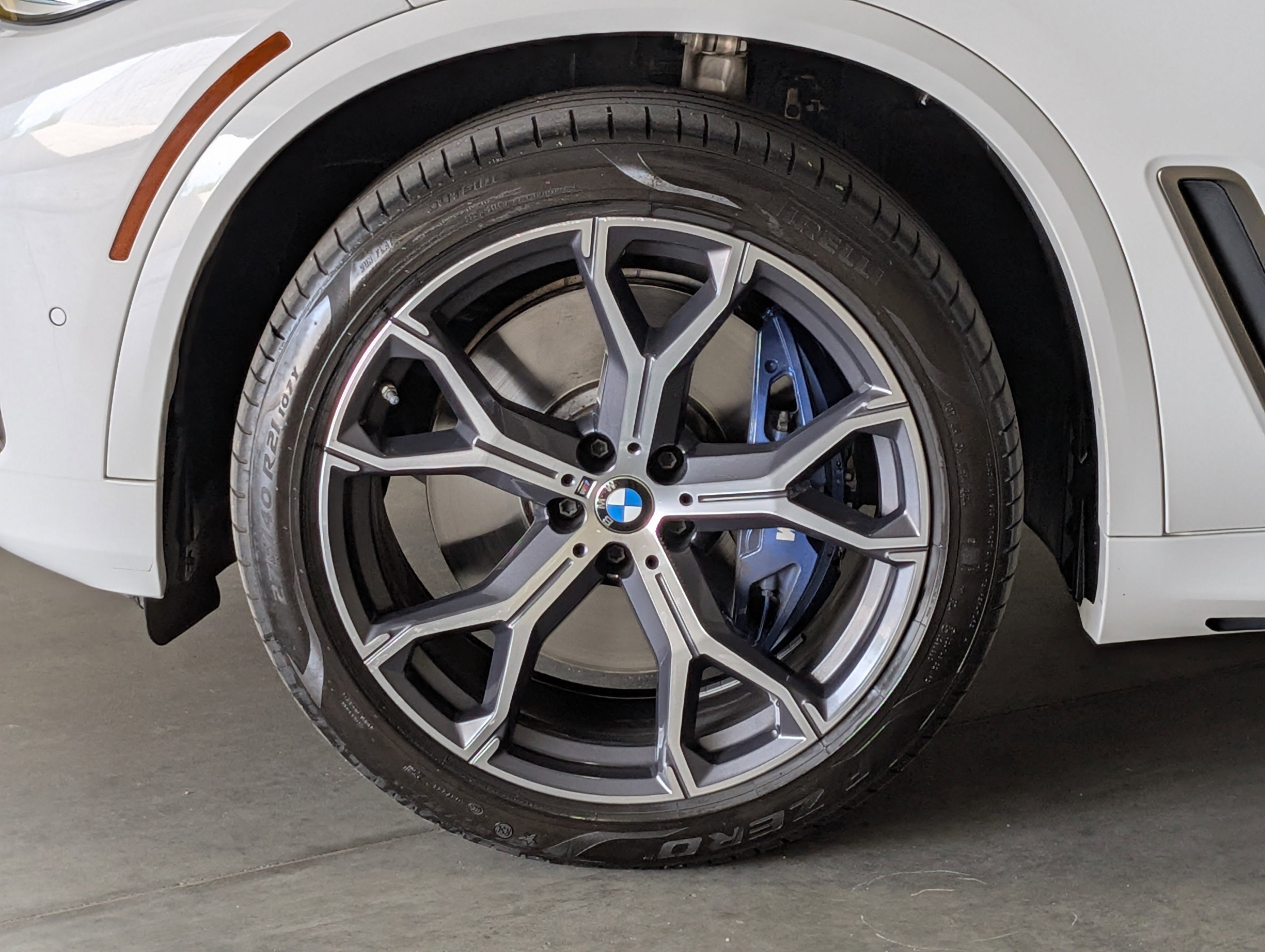 Used 2021 BMW X5 M50i w/ Executive Package AWD/4WD image 16