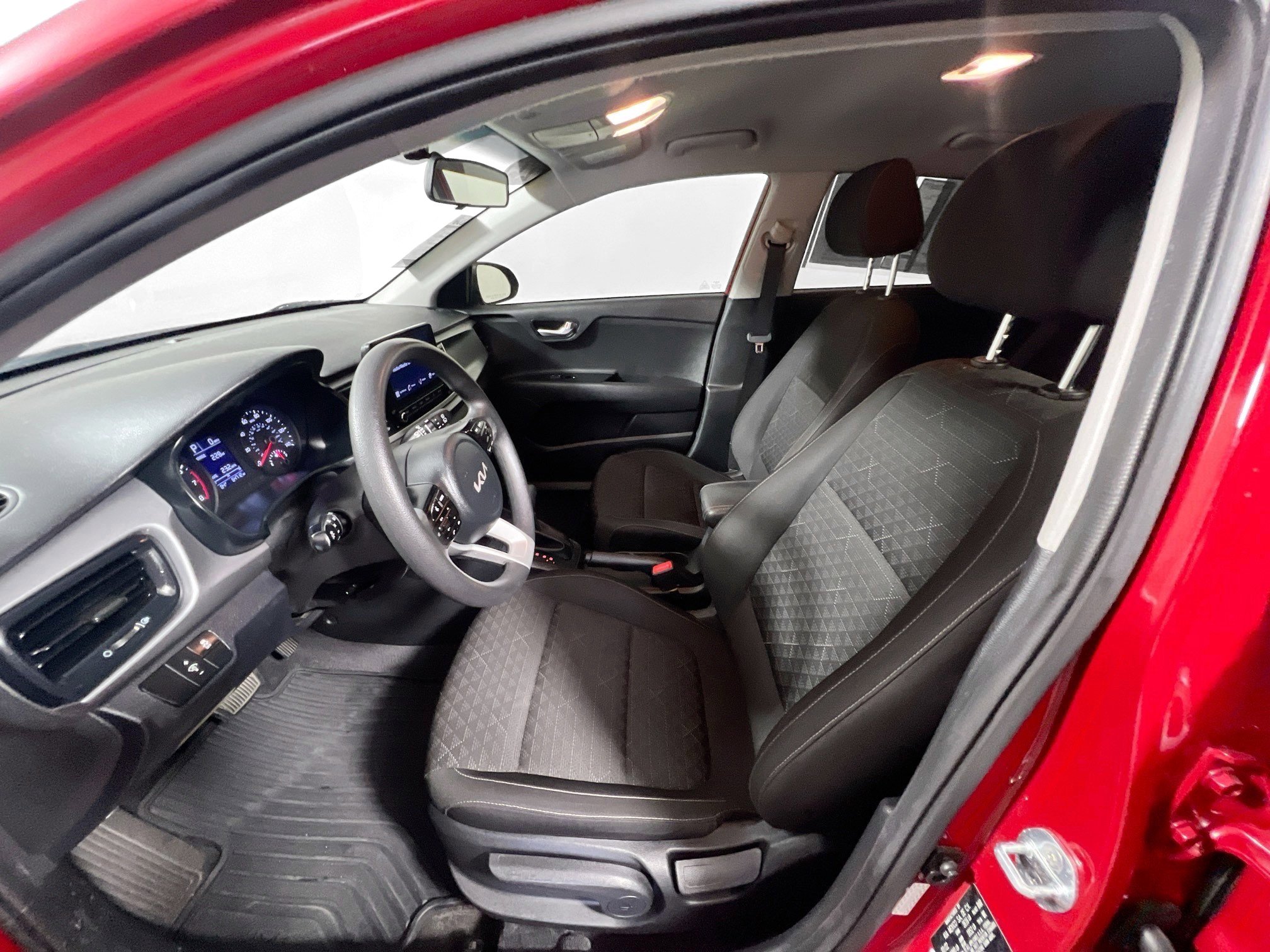 Used 2022 Kia Rio S image 14