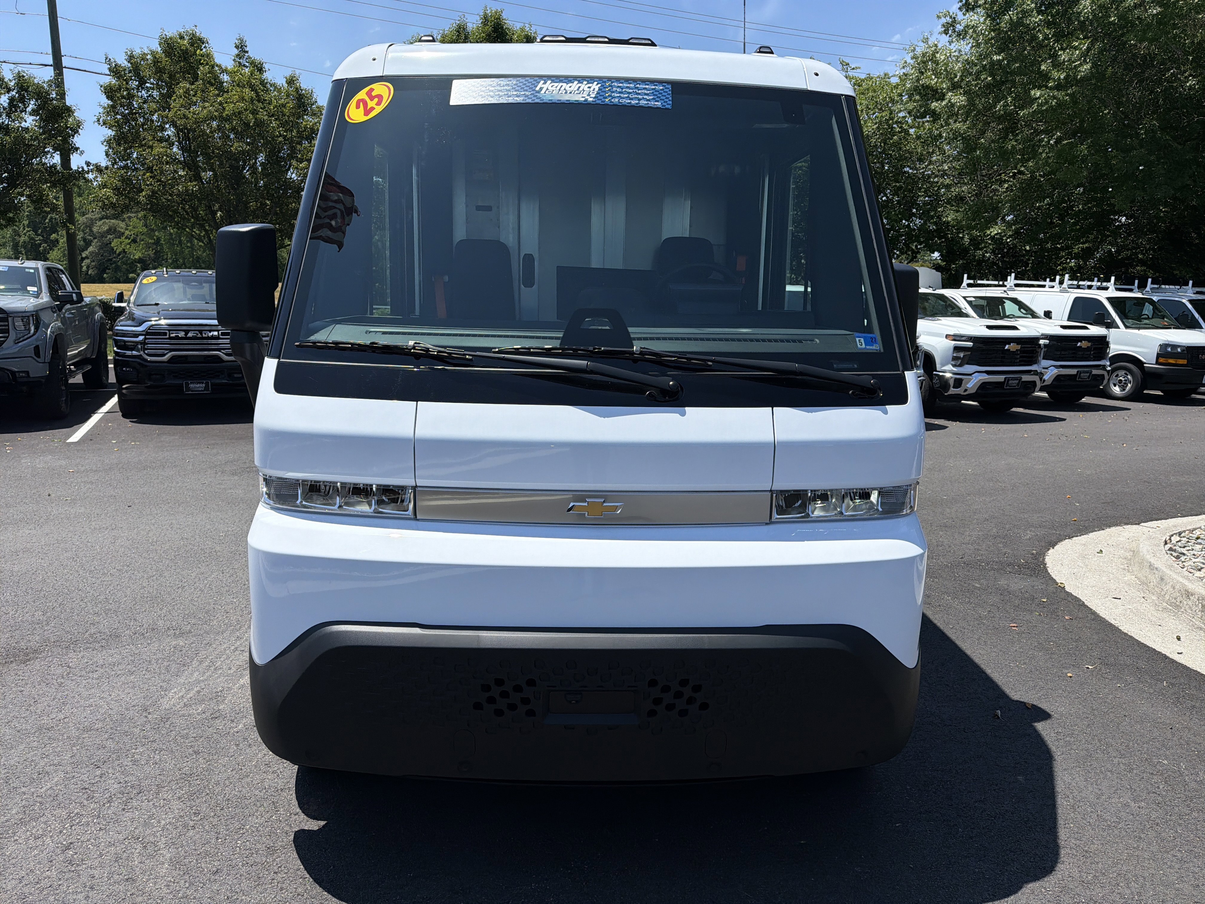 Used 2025 Chevrolet Brightdrop 600 FWD image 3