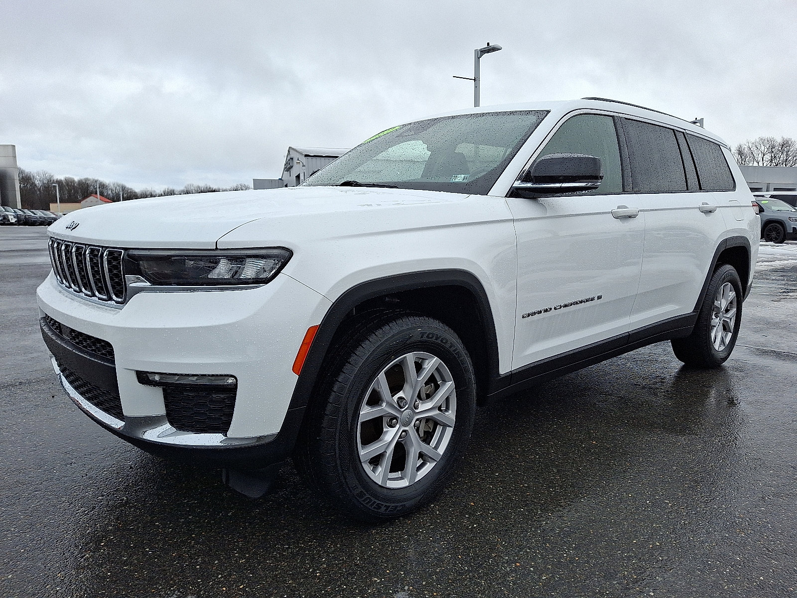 Used 2021 Jeep Grand Cherokee L Limited image 3