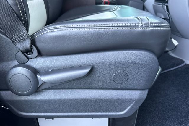 Used 2016 Mercedes-Benz Sprinter 3500 image 23