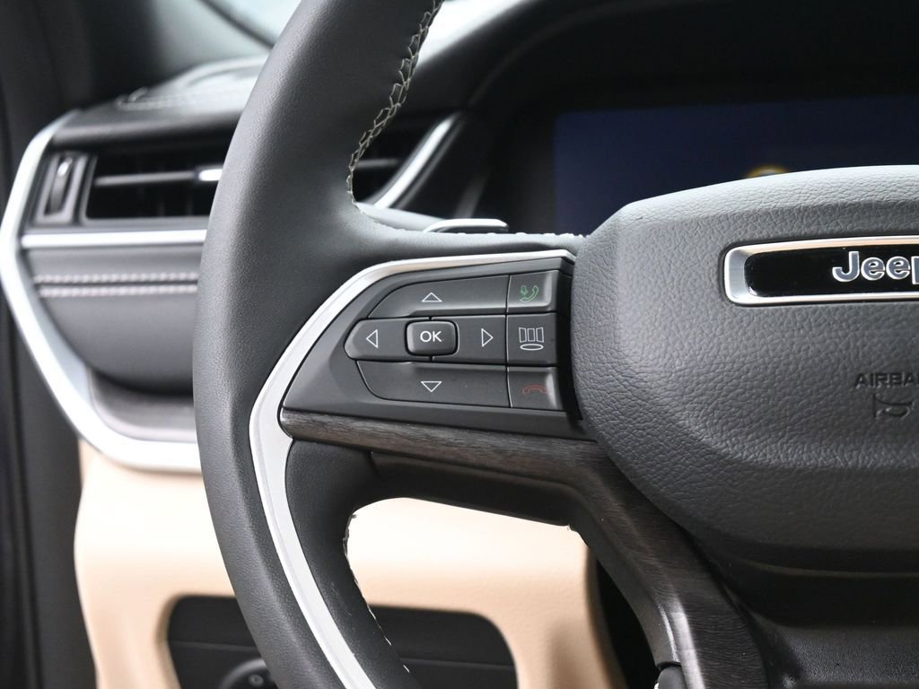 Used 2024 Jeep Grand Cherokee L Limited w/ Trailer Tow Package image 32