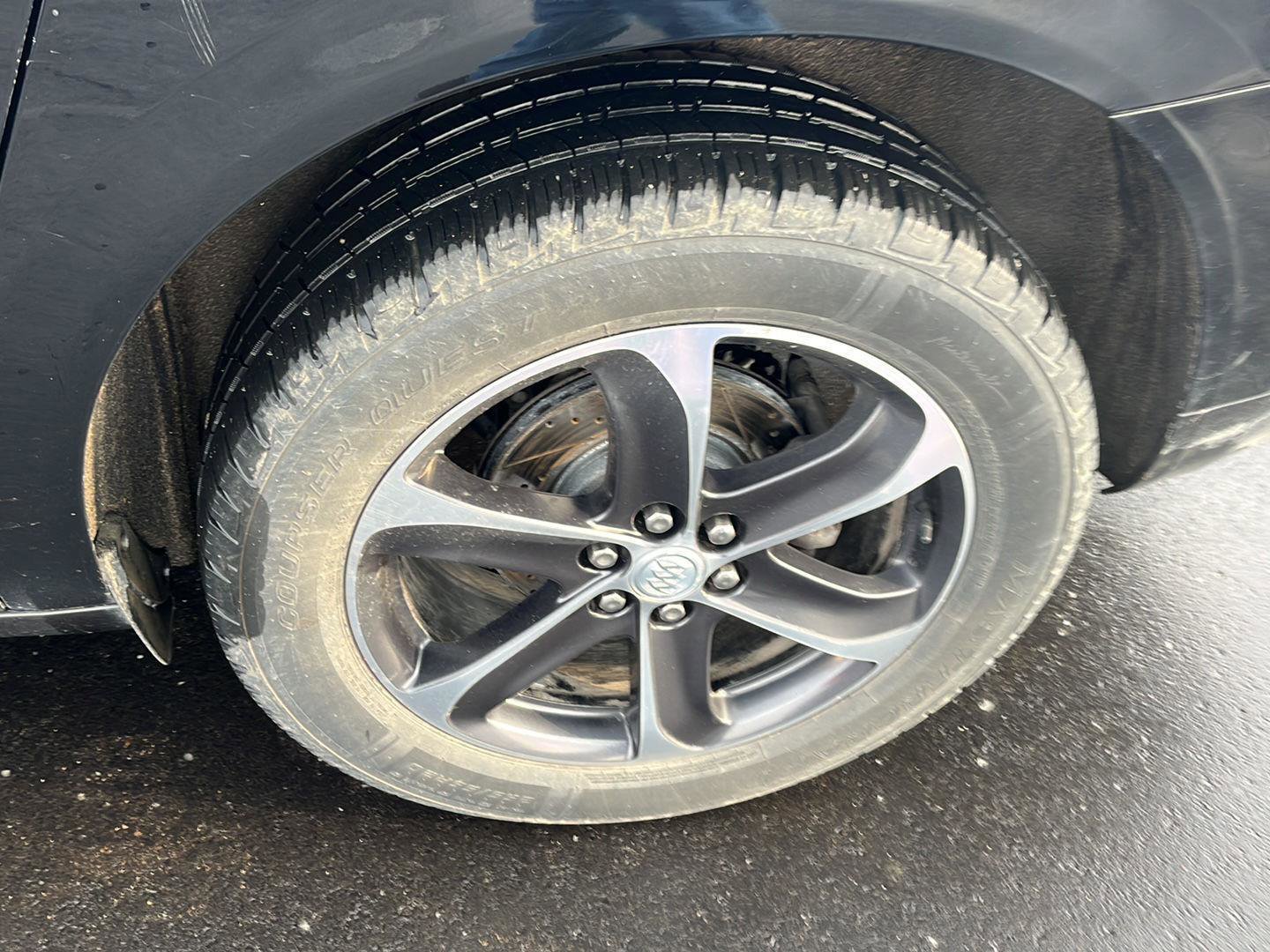 Used 2020 Buick Enclave Essence w/ Sport Touring Edition FWD image 36