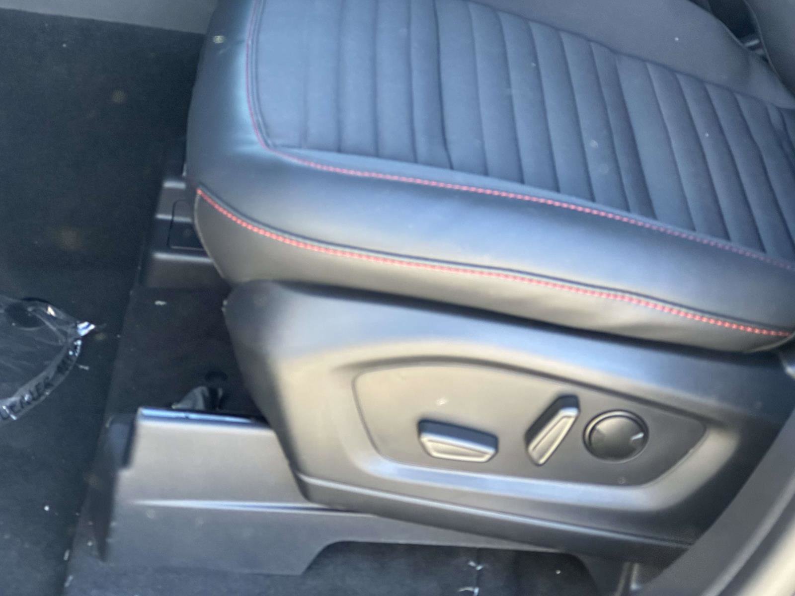 New 2026 Ford Explorer ST-Line image 13