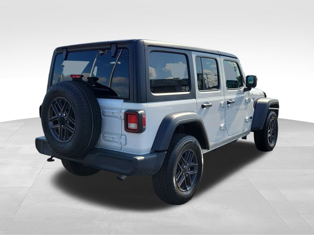 Used 2024 Jeep Wrangler Unlimited Sport AWD/4WD image 4
