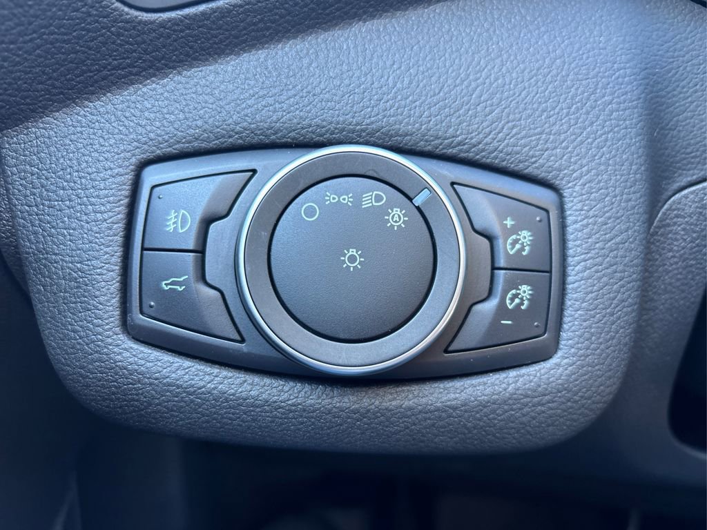 Used 2018 Ford Escape SE w/ SE Sync 3 Package image 24