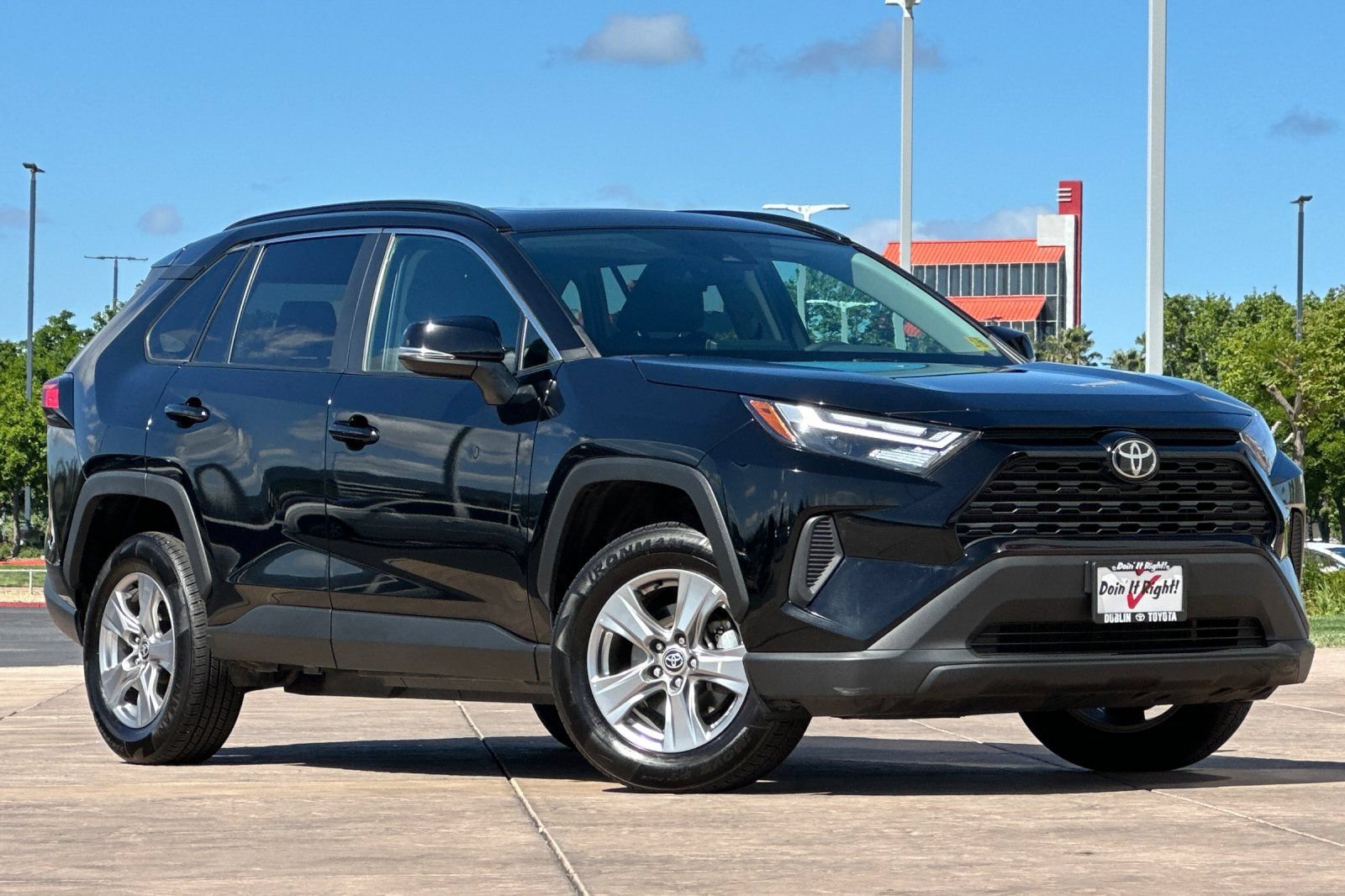 Used 2024 Toyota RAV4 XLE w/ Convenience Package AWD/4WD video 2