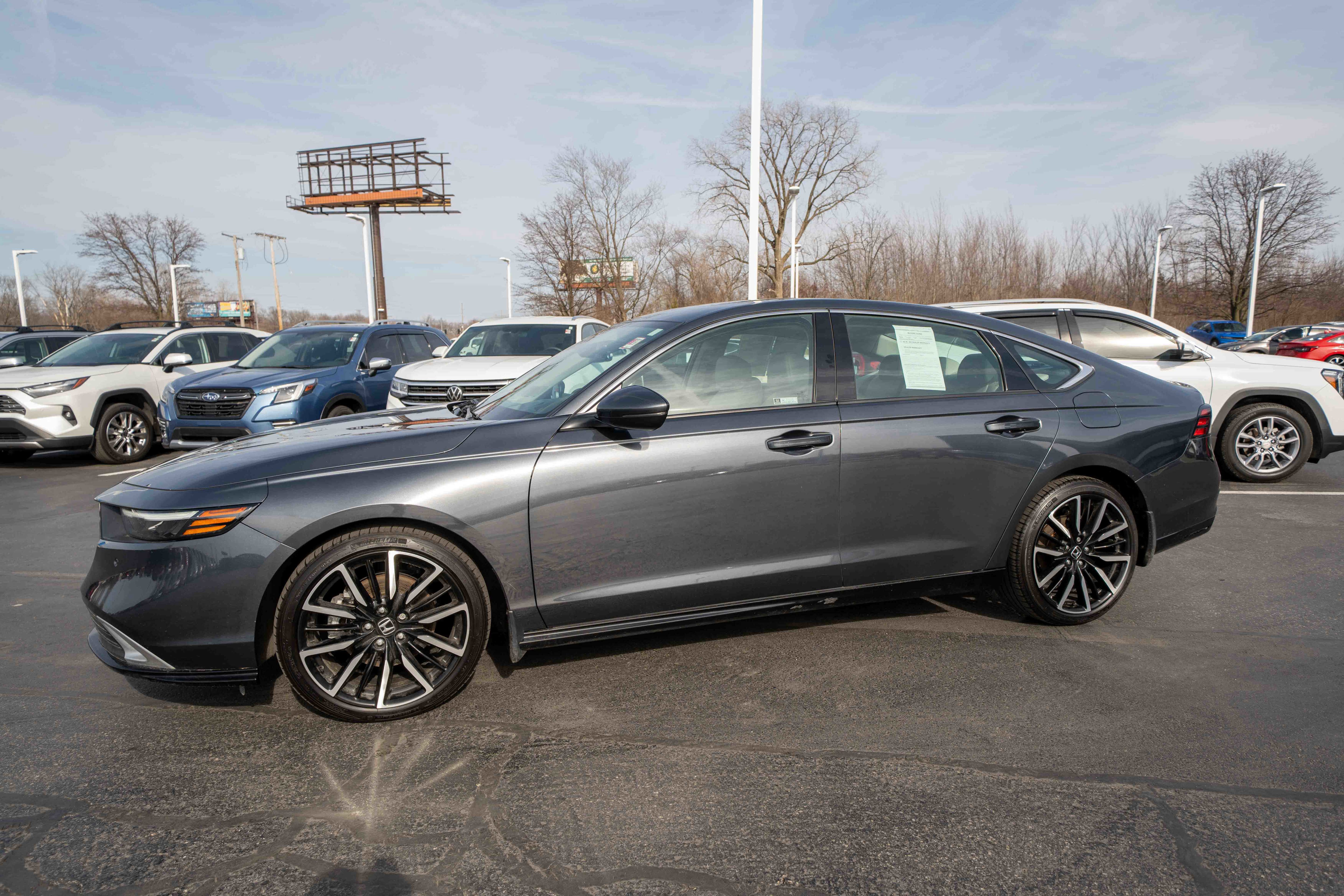 Used 2024 Honda Accord Touring image 3