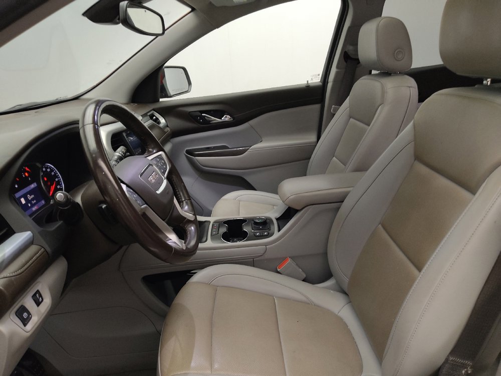 Used 2021 GMC Acadia SLT FWD image 17