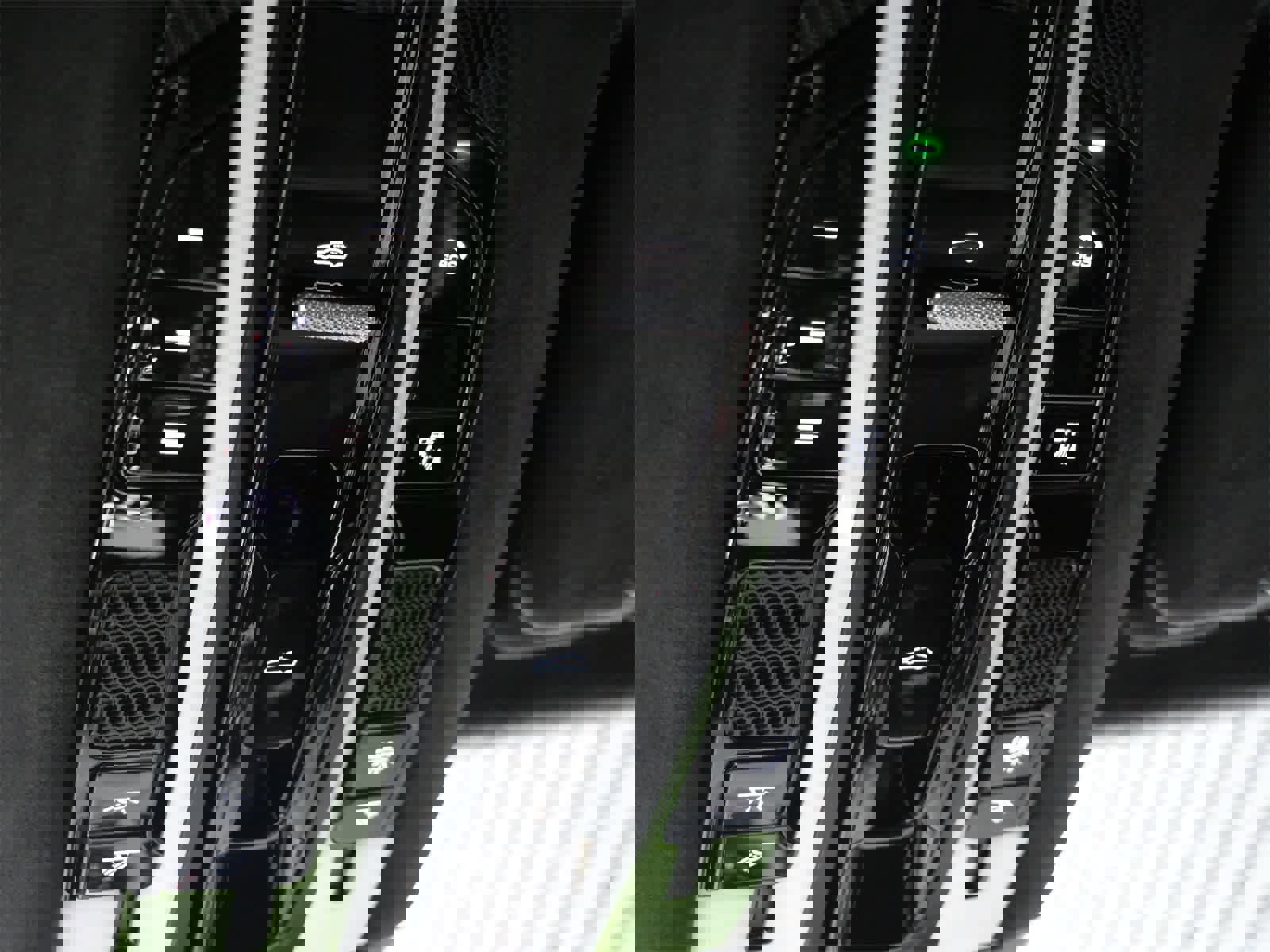 Used 2023 Porsche Cayenne GTS w/ Premium Package Plus image 18