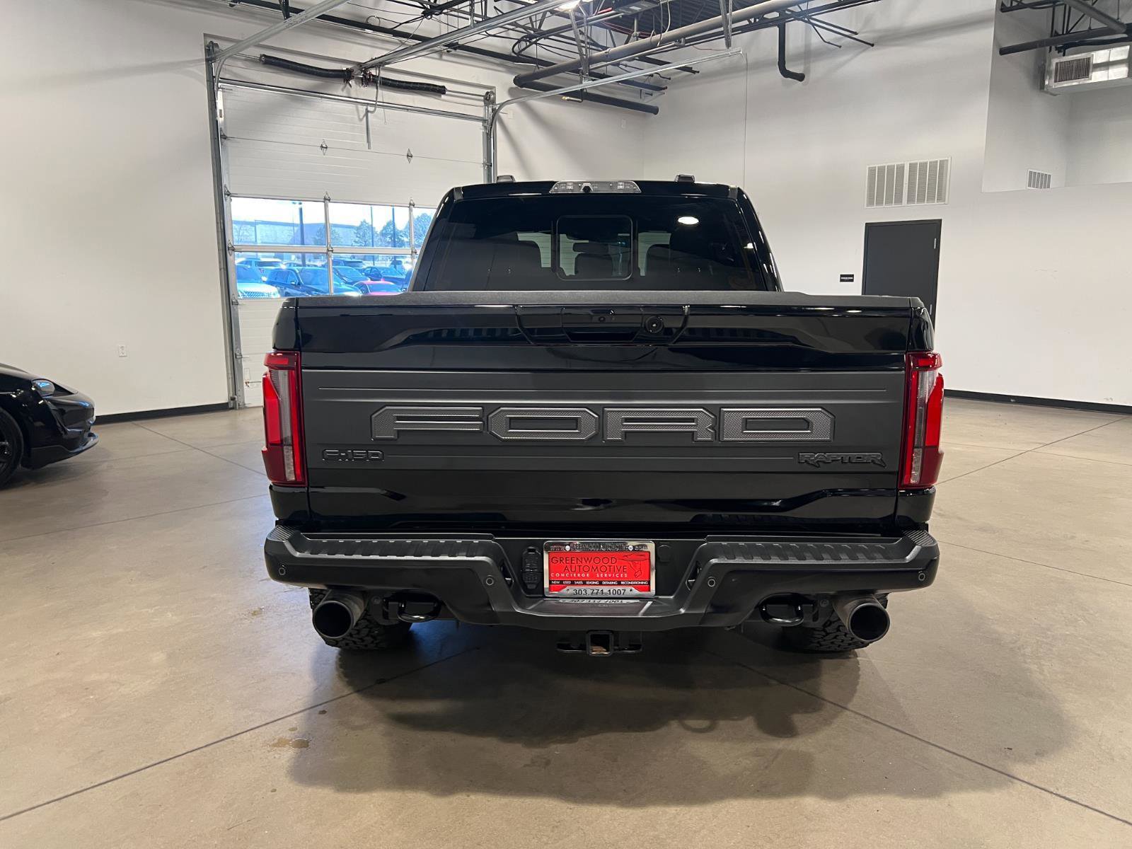 Used 2025 Ford F150 Raptor AWD/4WD image 4