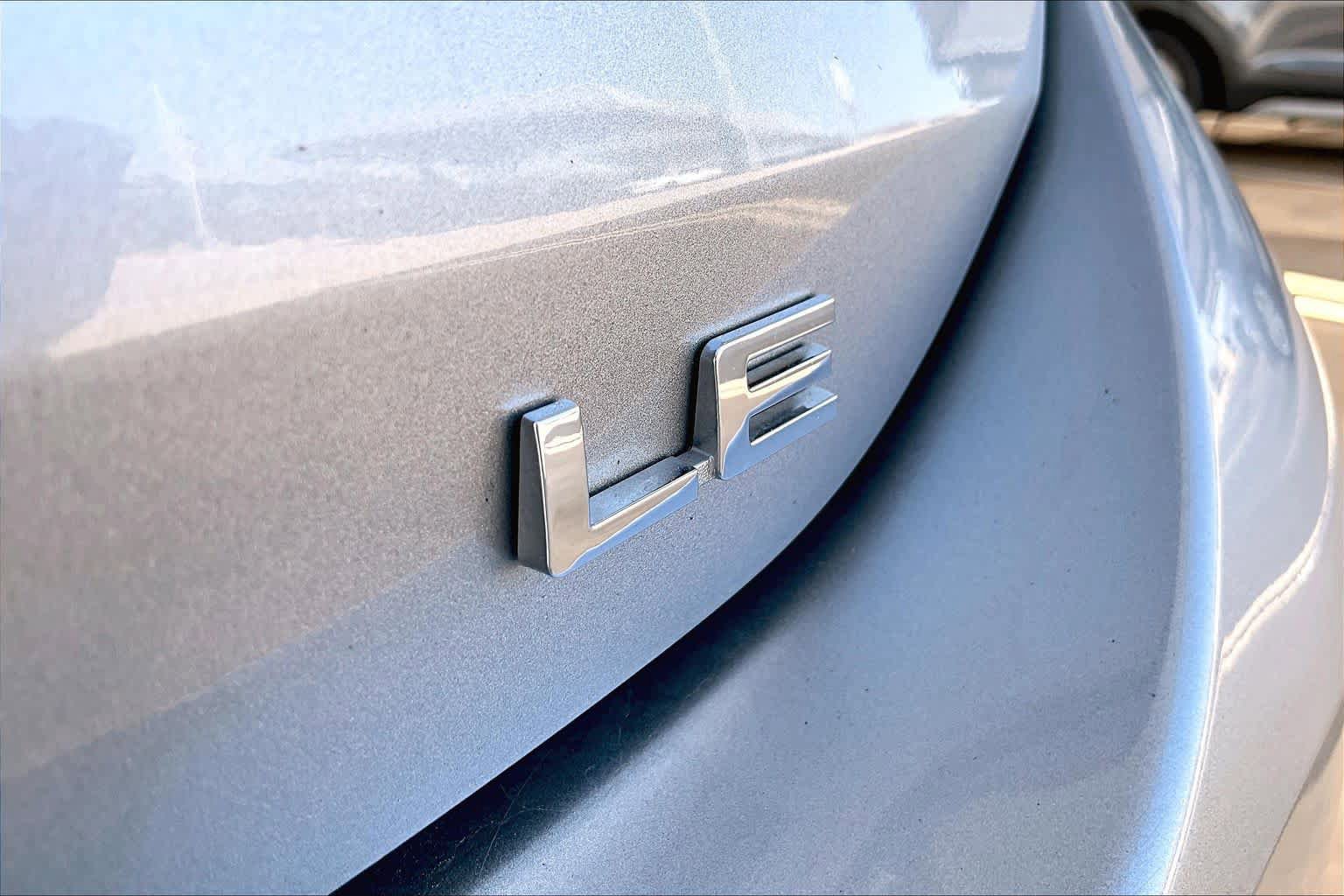 Used 2025 Toyota Highlander LE FWD image 10